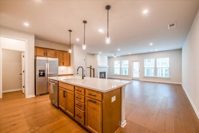 Building Photo - 5769 Tillman Way