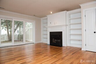Building Photo - 93 Tennyson Dr