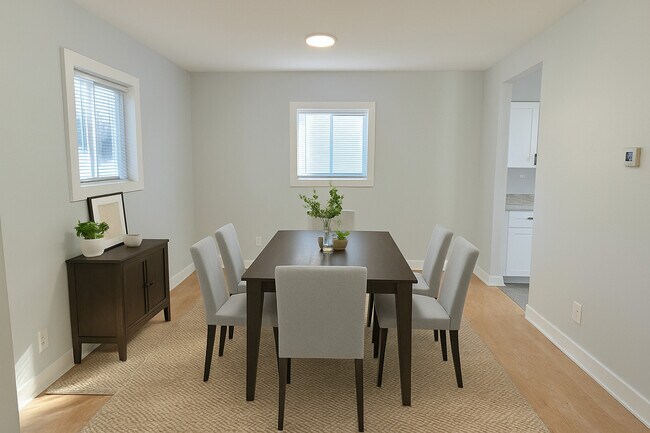 Building Photo - 324 Rosewood Ave