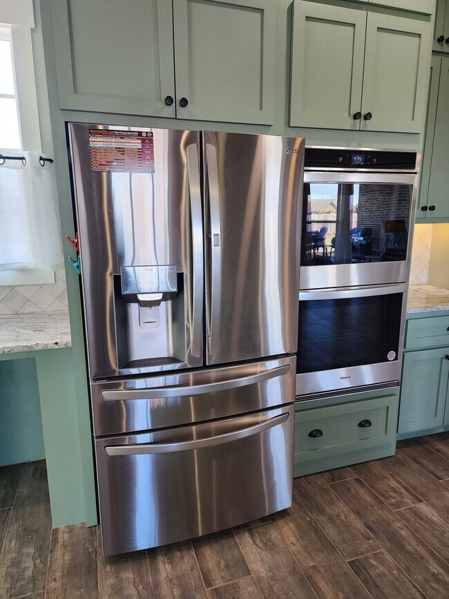 shared kitchen - 8321 SW 109th Ter