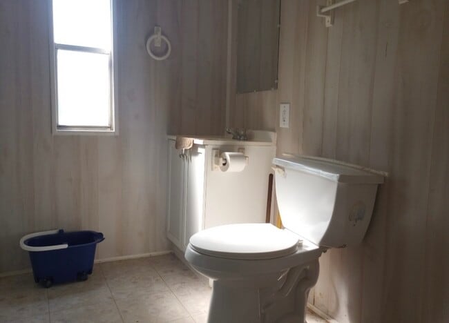 Building Photo - 2 Bedroom Mobile Home in Iva