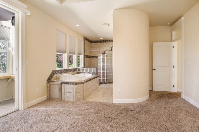 Building Photo - 1512-1514 Hartell Street - 1514 Hartell