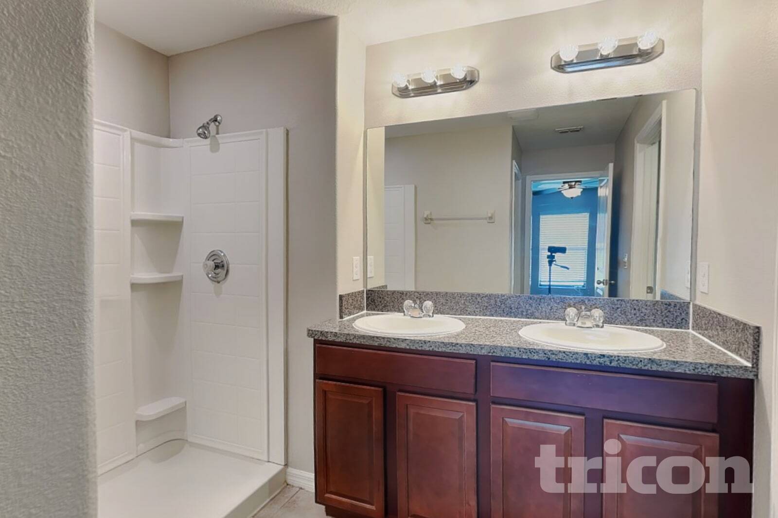 Building Photo - 10129 Carloway Hills Dr