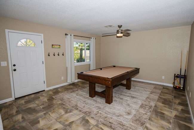 Building Photo - Your Year-Round Retreat in LHC!