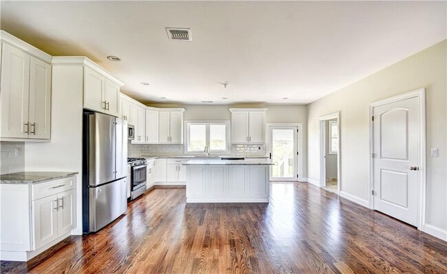 Building Photo - 55 Rolling Ridge Dr