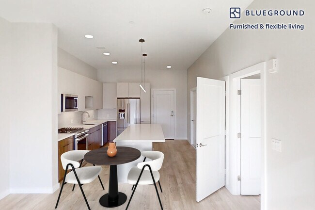 Building Photo - 20 4th Ave