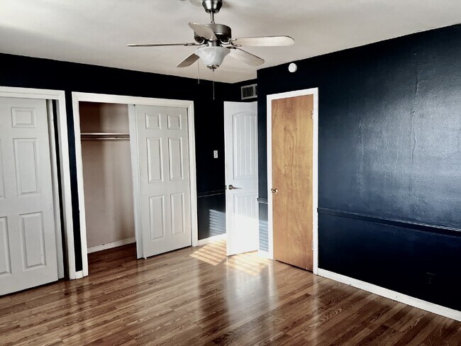 Building Photo - 112 De Leon Dr