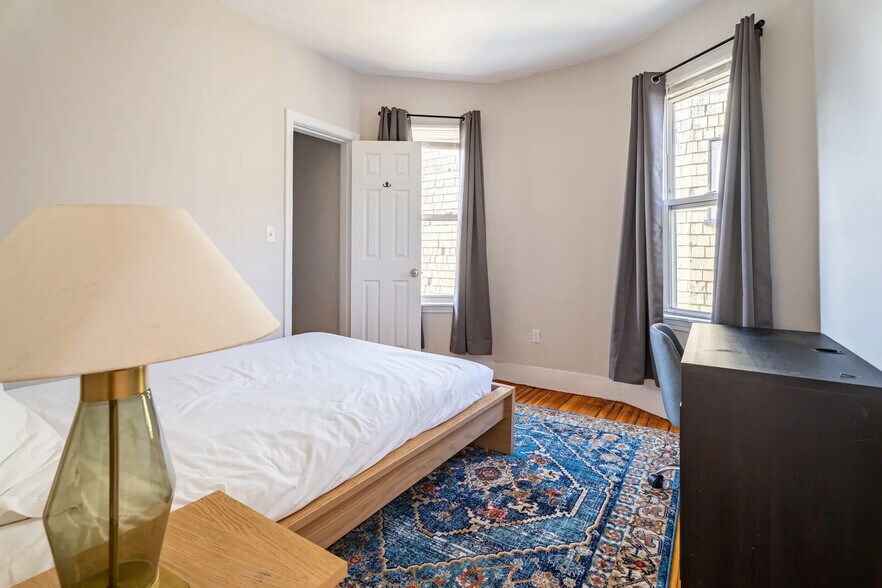 Building Photo - 29 Edison Grn