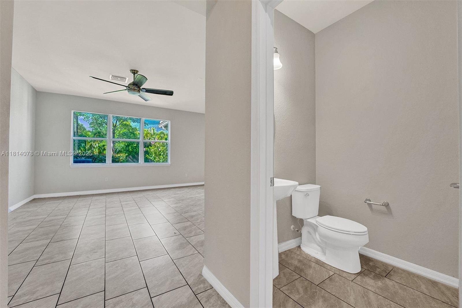 Building Photo - 4764 Eucalyptus Dr