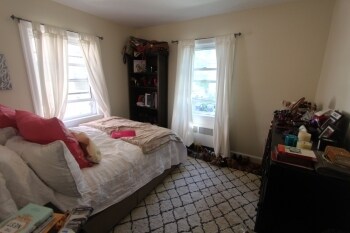 Building Photo - 4 Garden Ct