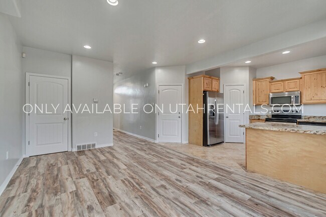 Building Photo - 279 Ailee Lane