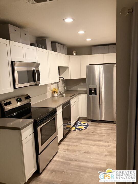 Primary Photo - 2801 N Los Felices Rd