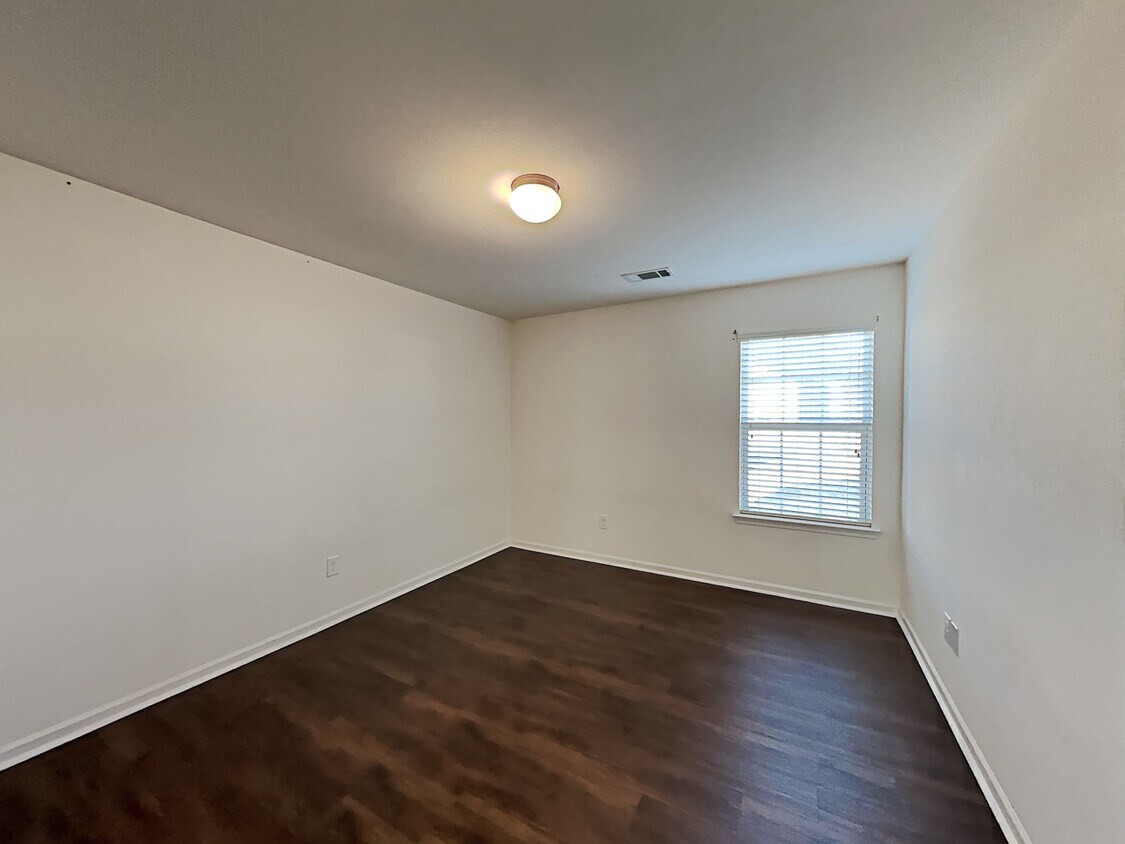 6236 Leslie Drive - 6236 Leslie Dr Charlotte NC 28269 | Apartment Finder
