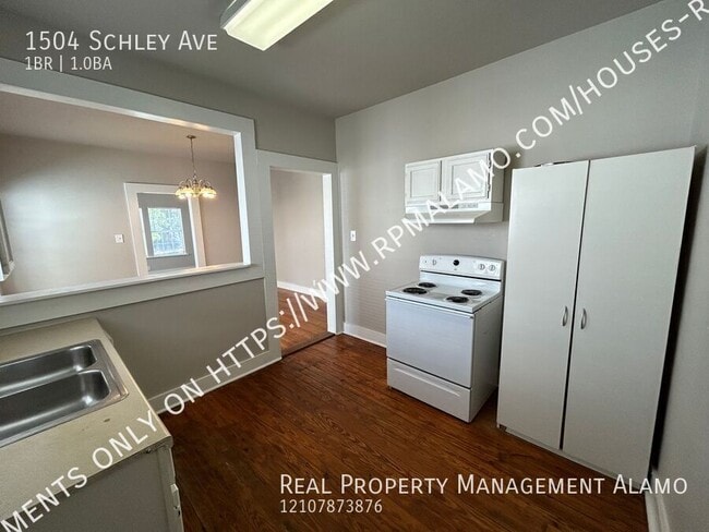 Building Photo - 1504 Schley Ave