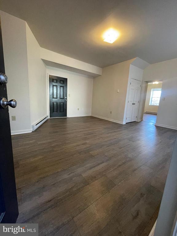 Building Photo - 255 S Potomac St