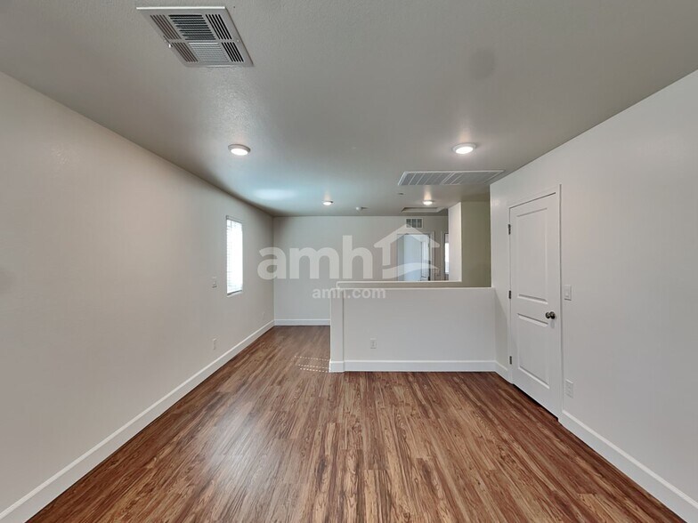 Building Photo - 289 Cape Seville Pl