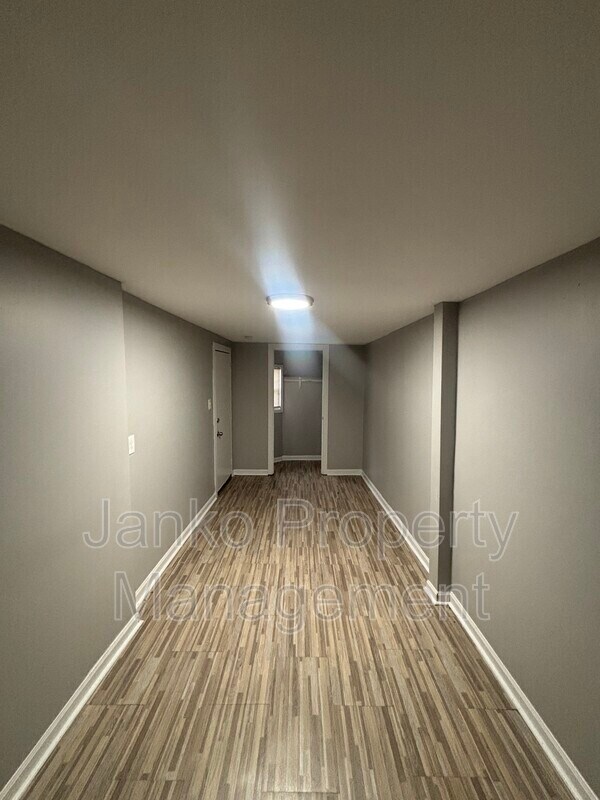 Building Photo - 5208 S Kenneth Ave