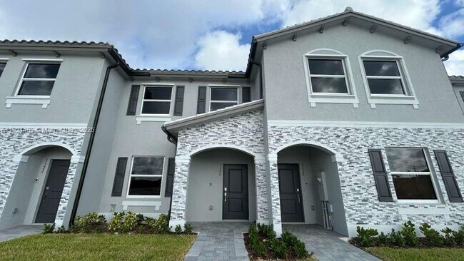 Primary Photo - 1126 NW 2nd Ter