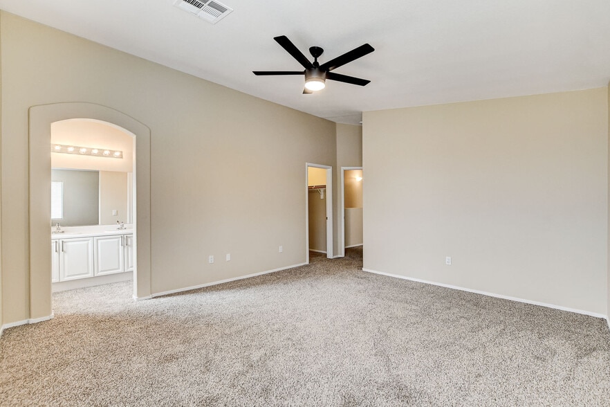 Building Photo - 8842 Duncan Barrel Ave