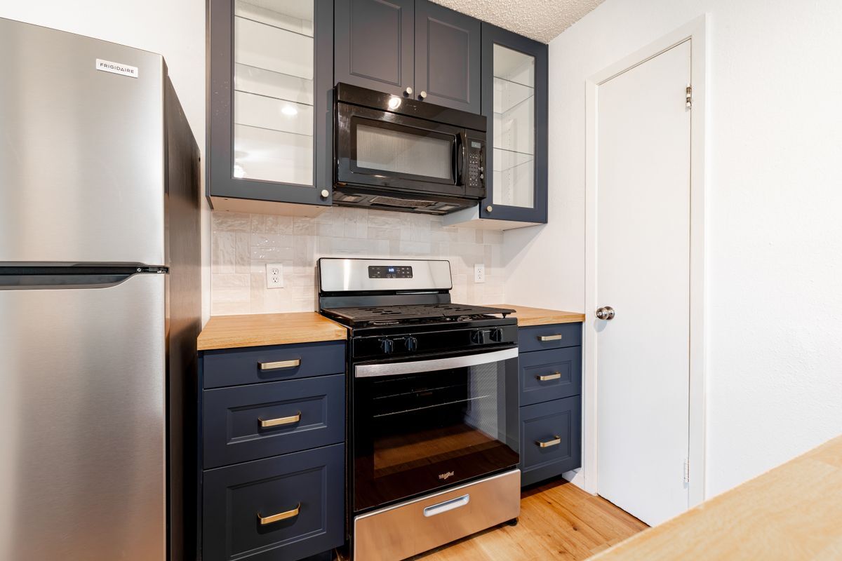 Building Photo - 706 Ramble Ln