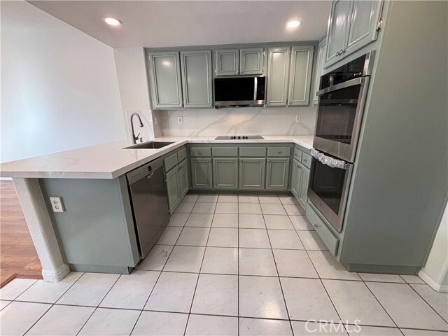 Building Photo - 69 Giotto