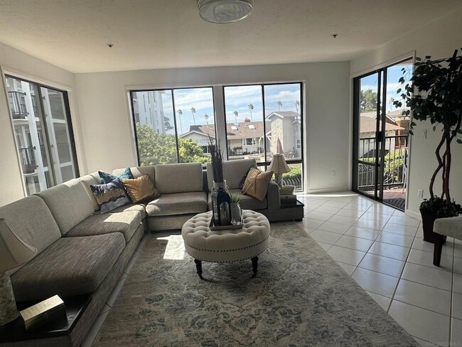 Building Photo - 8263 Camino Del Oro