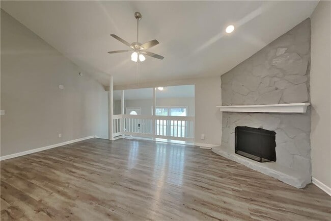 Building Photo - 140 Linda Ln