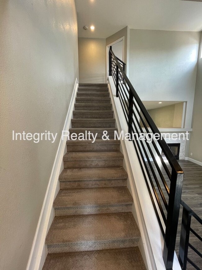 Building Photo - 10400 Tracewood Ct