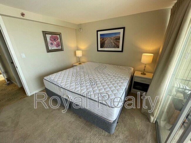 Building Photo - 445 Seaside Ave