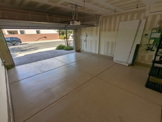 Building Photo - 11048 Prairie Grove Rd