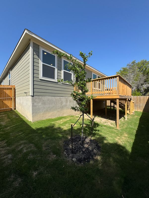 Building Photo - 14702 Emerio Dr