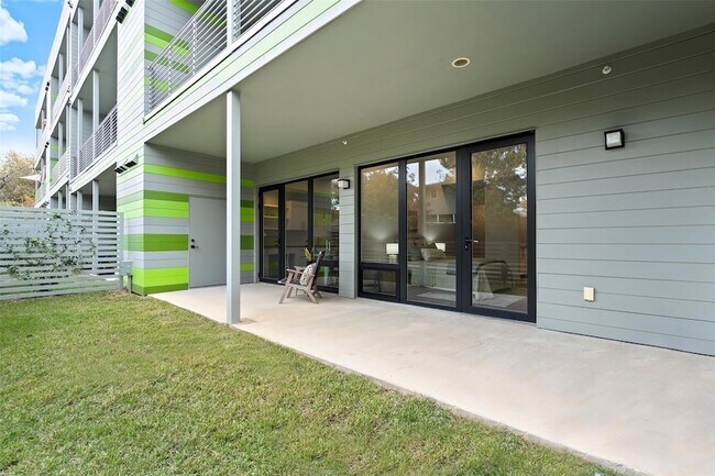 Building Photo - 4004 Banister Ln