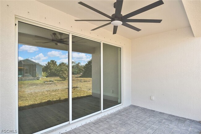 Building Photo - 1906 Northwest 28th Ave