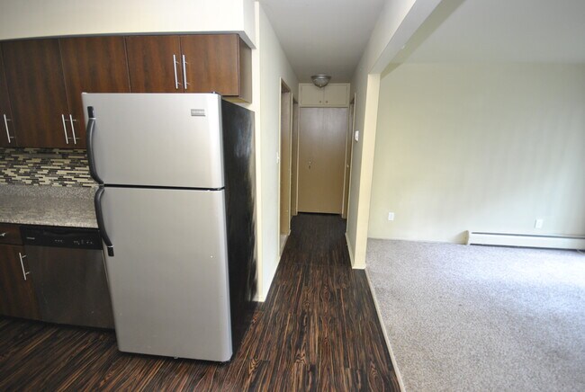 Hallway - 442 3rd St