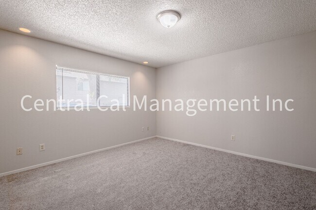 Building Photo - 5713 Fairfax Rd
