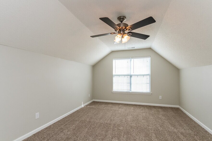 Building Photo - 14632 Laura Michelle Rd