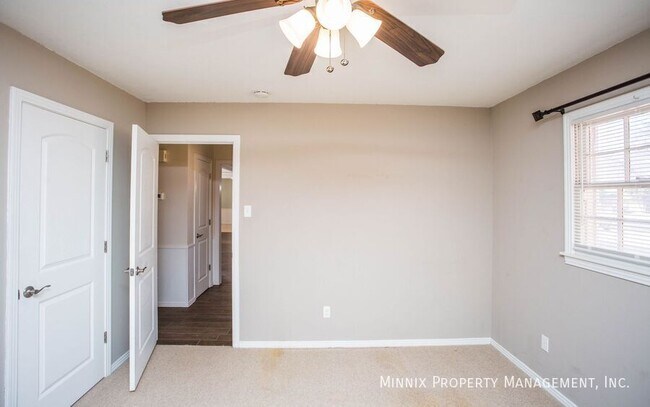 Building Photo - 6309 Nashville Dr