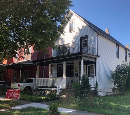 Building Photo - 364 Fargo Ave