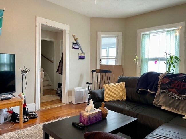 Building Photo - 44 Orchard St