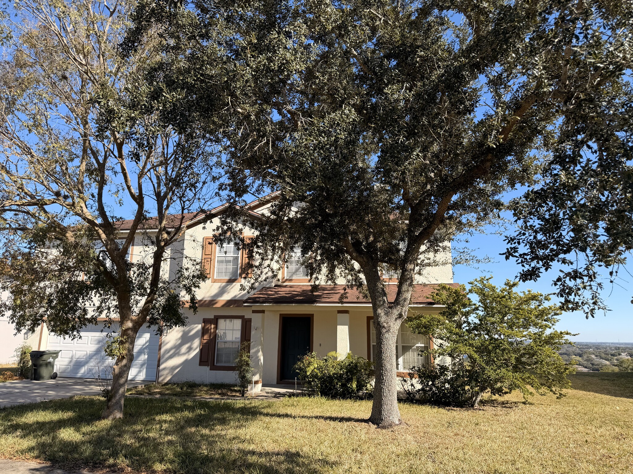 Building Photo - 1849 Valley Ridge Loop