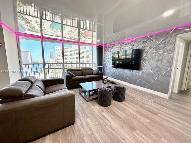 Building Photo - 2017 S Ocean Dr