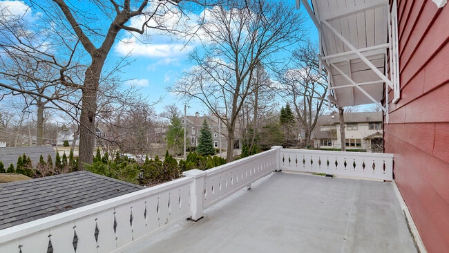 Building Photo - 346 E Prospect Ave