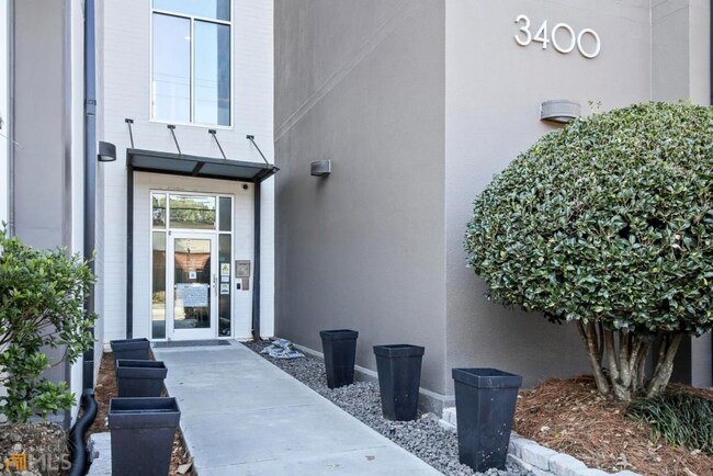 Exterior Entrance - 3400 Malone Dr