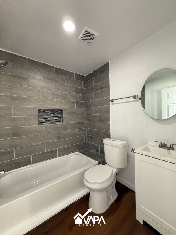 Building Photo - 206 Southlawn Ave