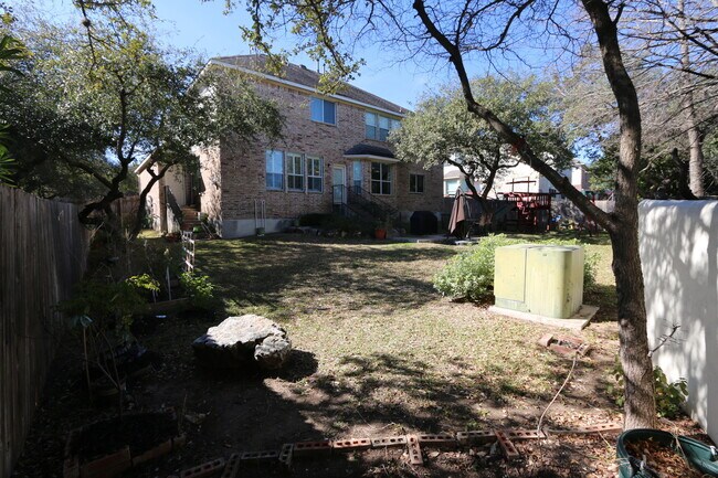 Building Photo - 21010 Wild Springs Dr