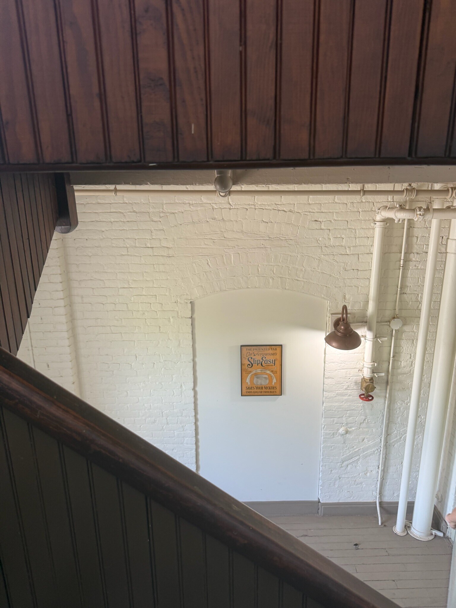 Building Photo - 387 3rd Ave