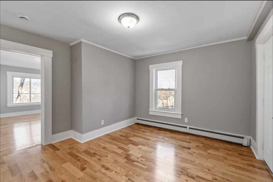 Building Photo - 90 Leighton St