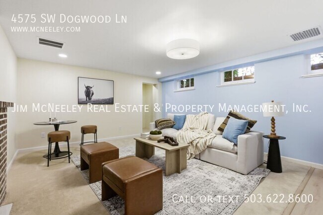 Building Photo - 4575 SW Dogwood Ln