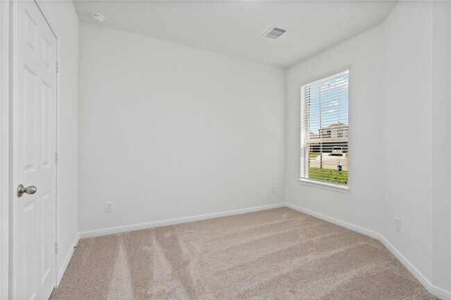 Building Photo - 7515 Sunlit Hbr Dr