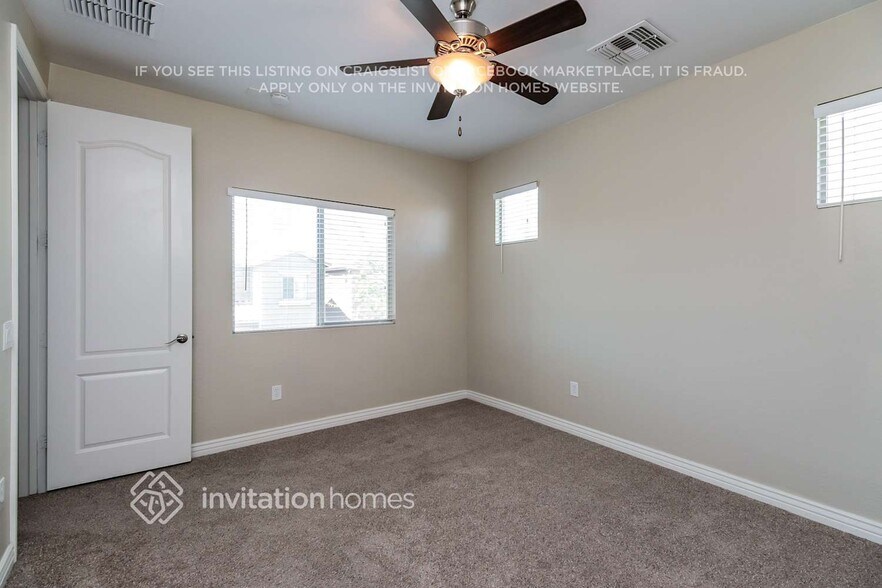 Building Photo - 229 S Trenton